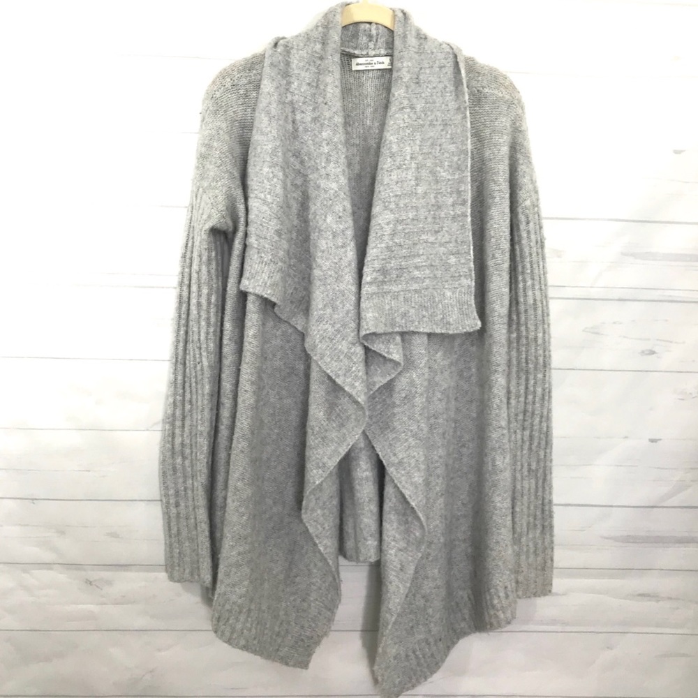 Abercrombie Amazing Soft Gray Open Front Cardigan